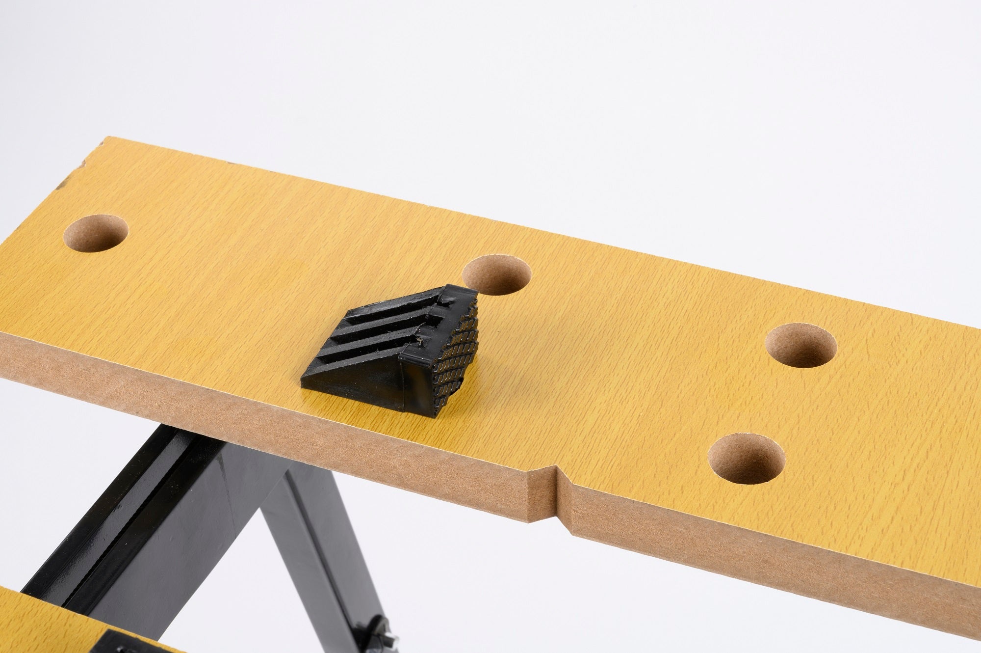 Work Bench 560X620X760 Al/Mdf