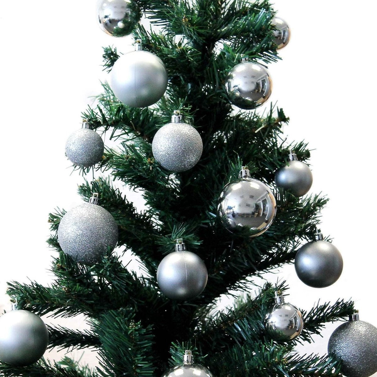 CHRISTMAS GIFTS KERSTBALLEN SET 70 STUKS ZILVER MET OPBERGBOX - Tuincentrum Lopik