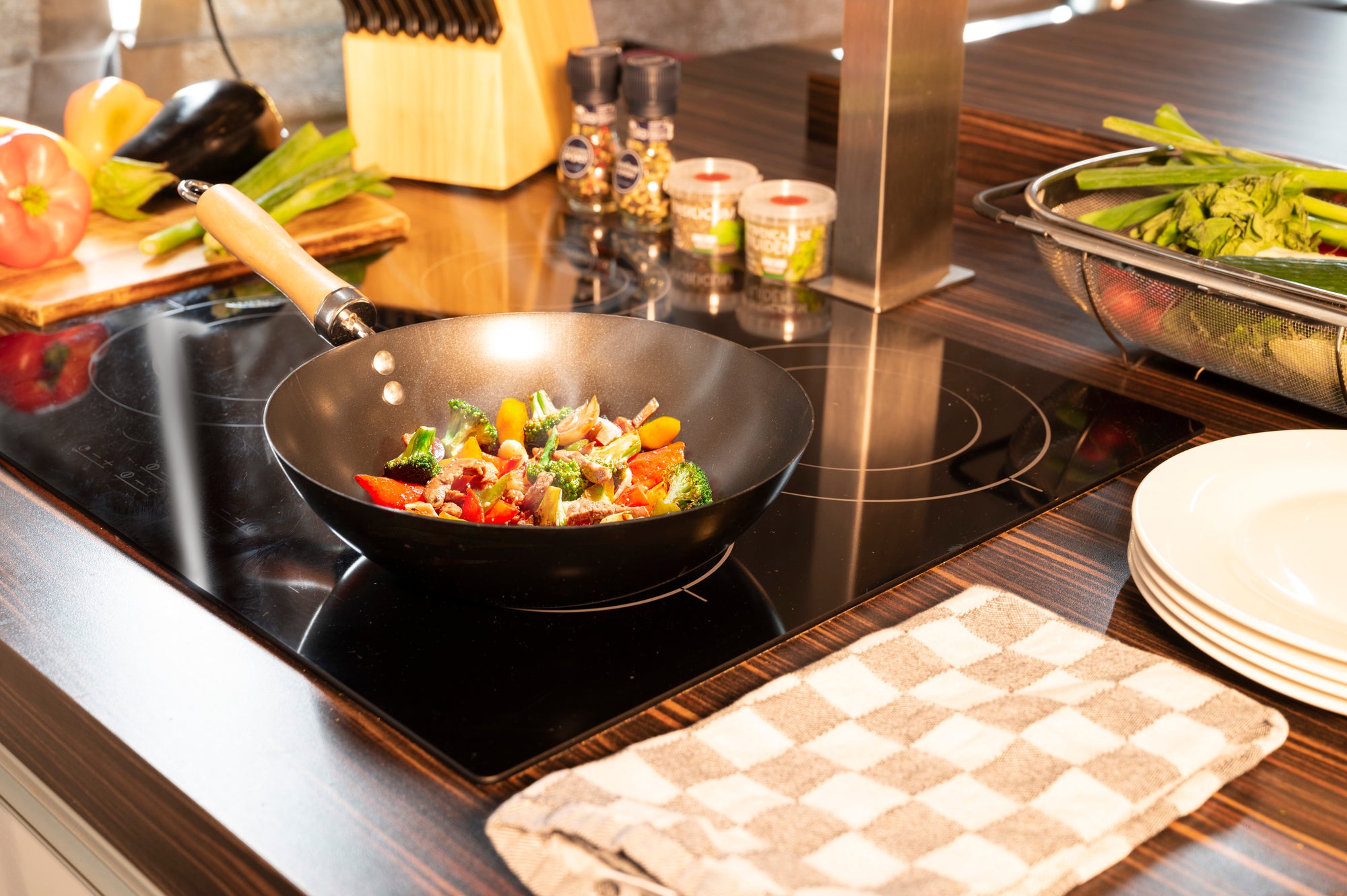 Wok D25X7Cm Wood Handle 1Mm