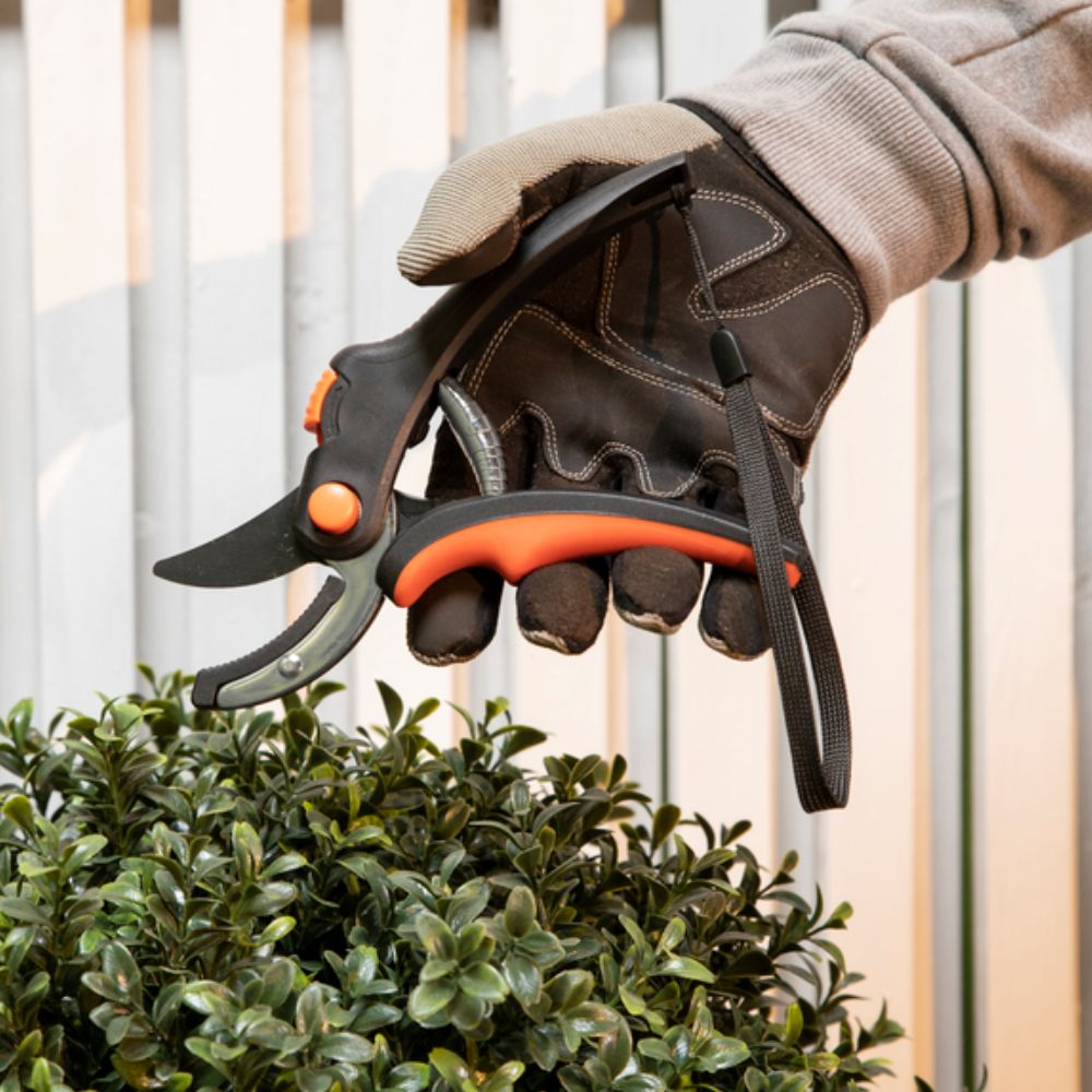 BLACK+DECKER SNOEISCHAAR ANVIL 8 INCH KOOLSTOFSTAAL 20CM KNIPCAPACITEIT 14MM - Tuincentrum Lopik