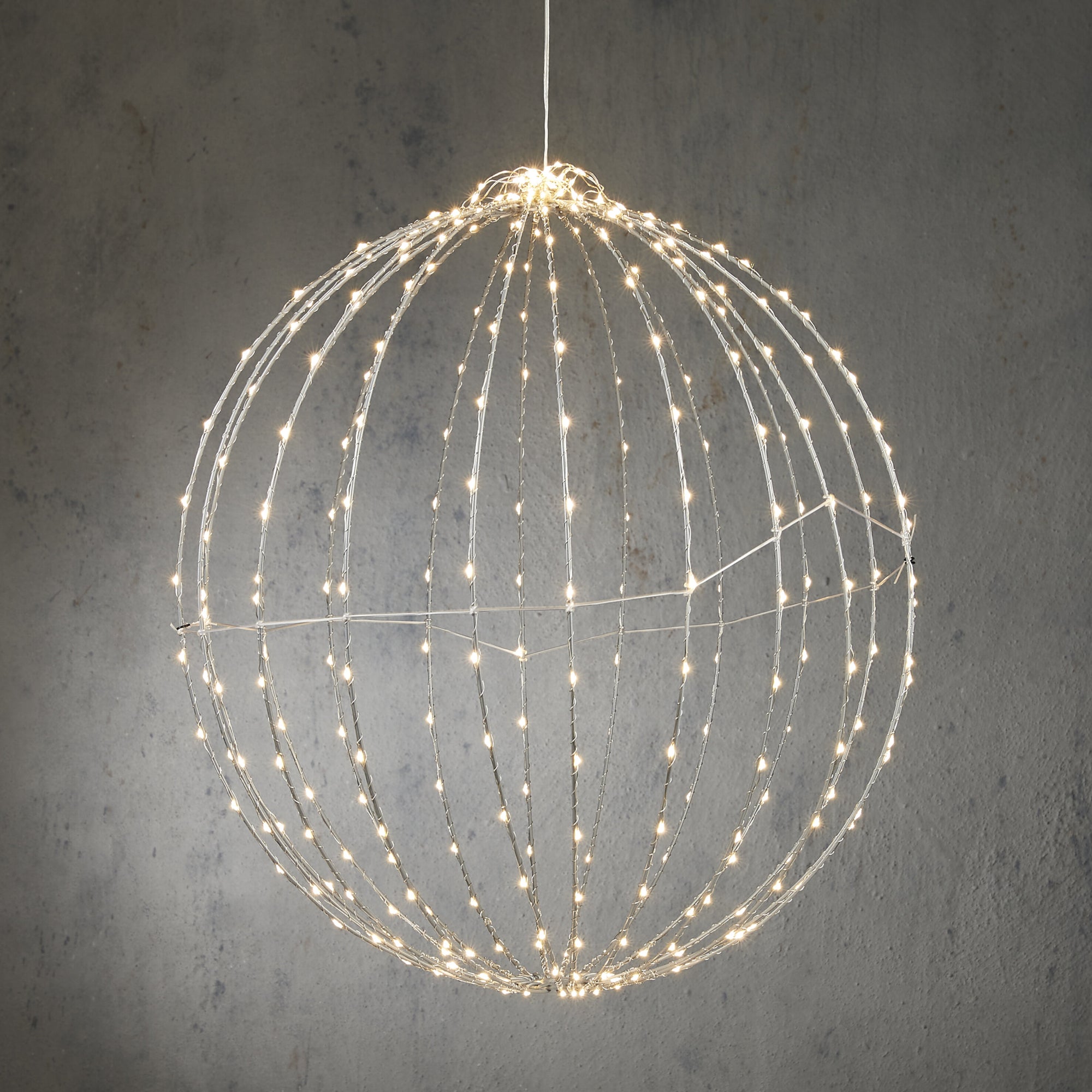 Ball Classic White 400Led Ip44 With Timer - D60Cm
