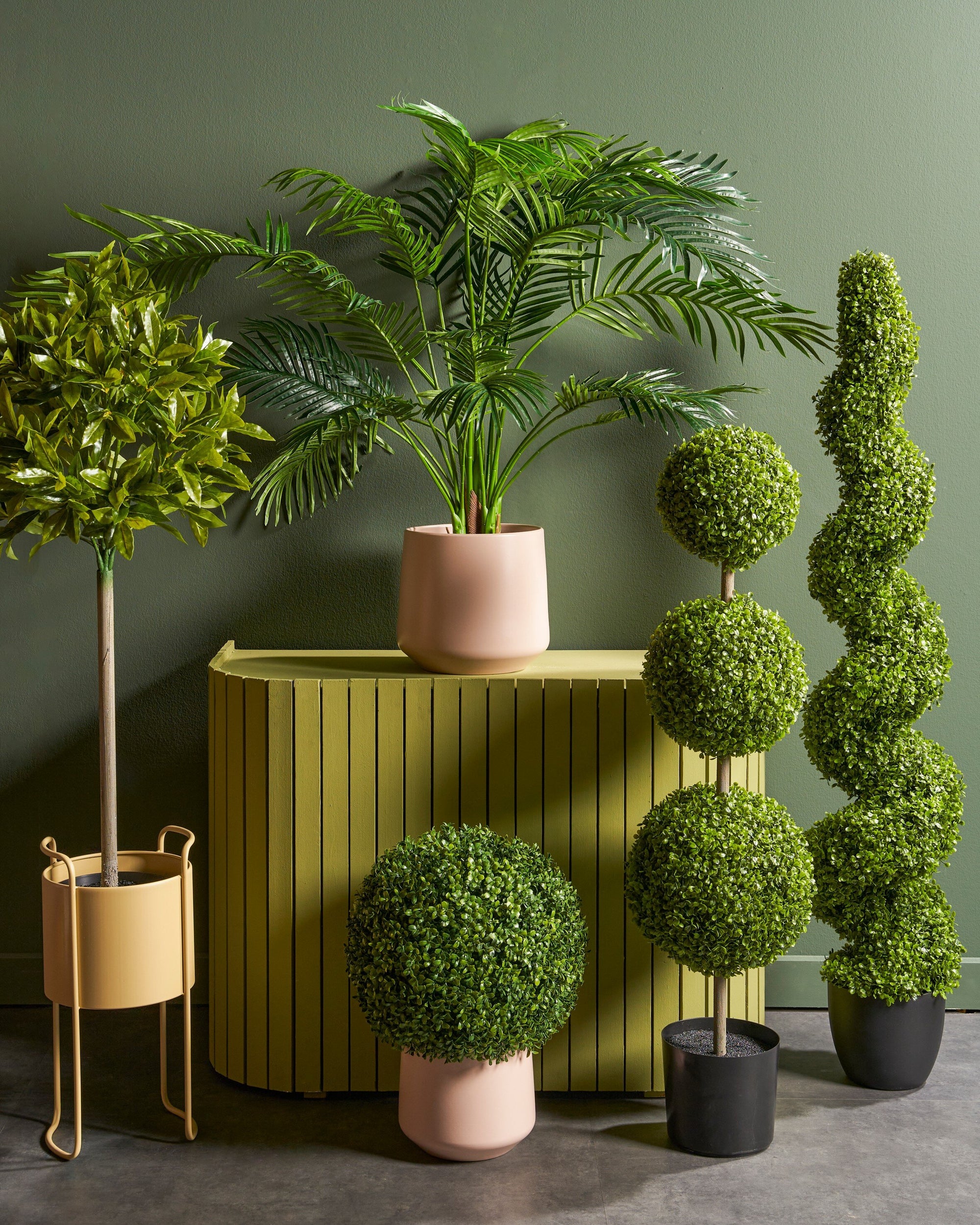Areca Palm In Pot Green Waterproof & Uv Resistant - H134Xd50Cm