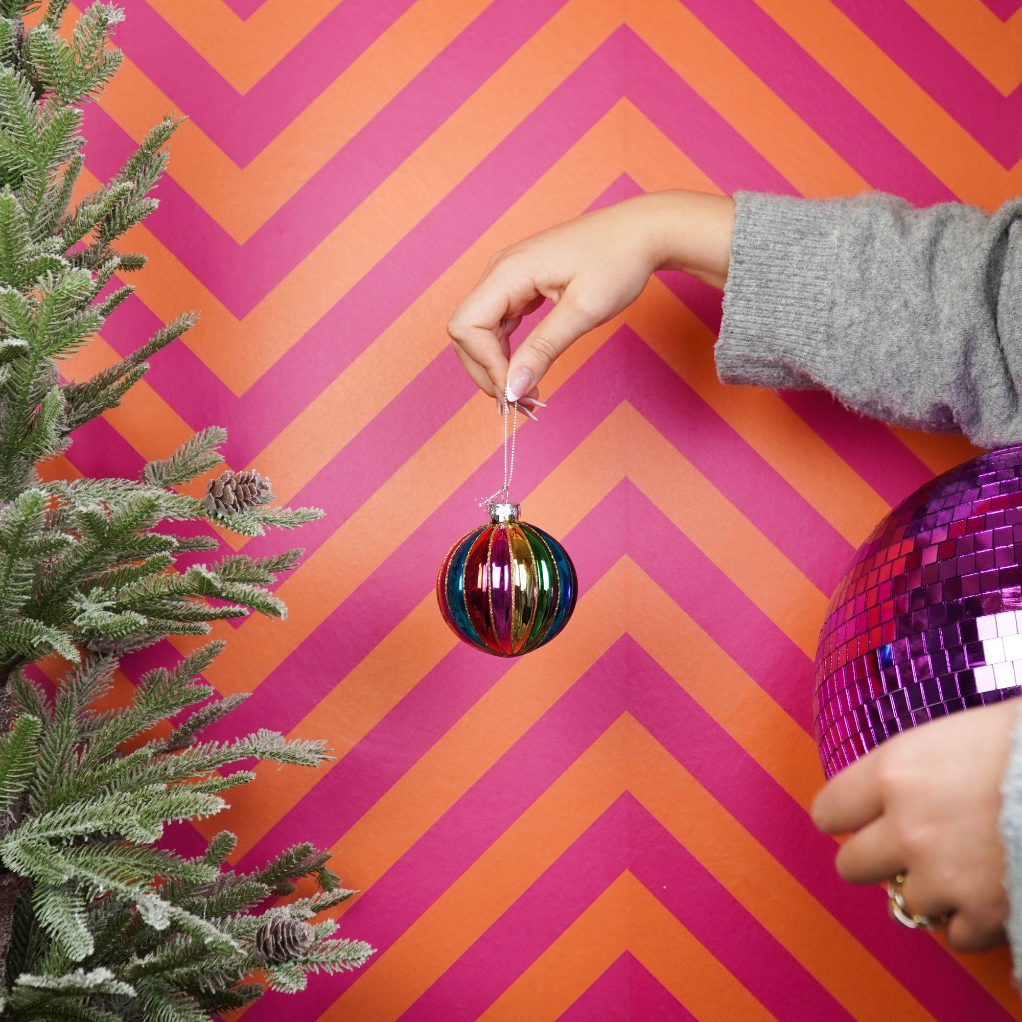 HOUSEVITAMIN KERSTBAL GLAS MULTICOLOR 8 CM