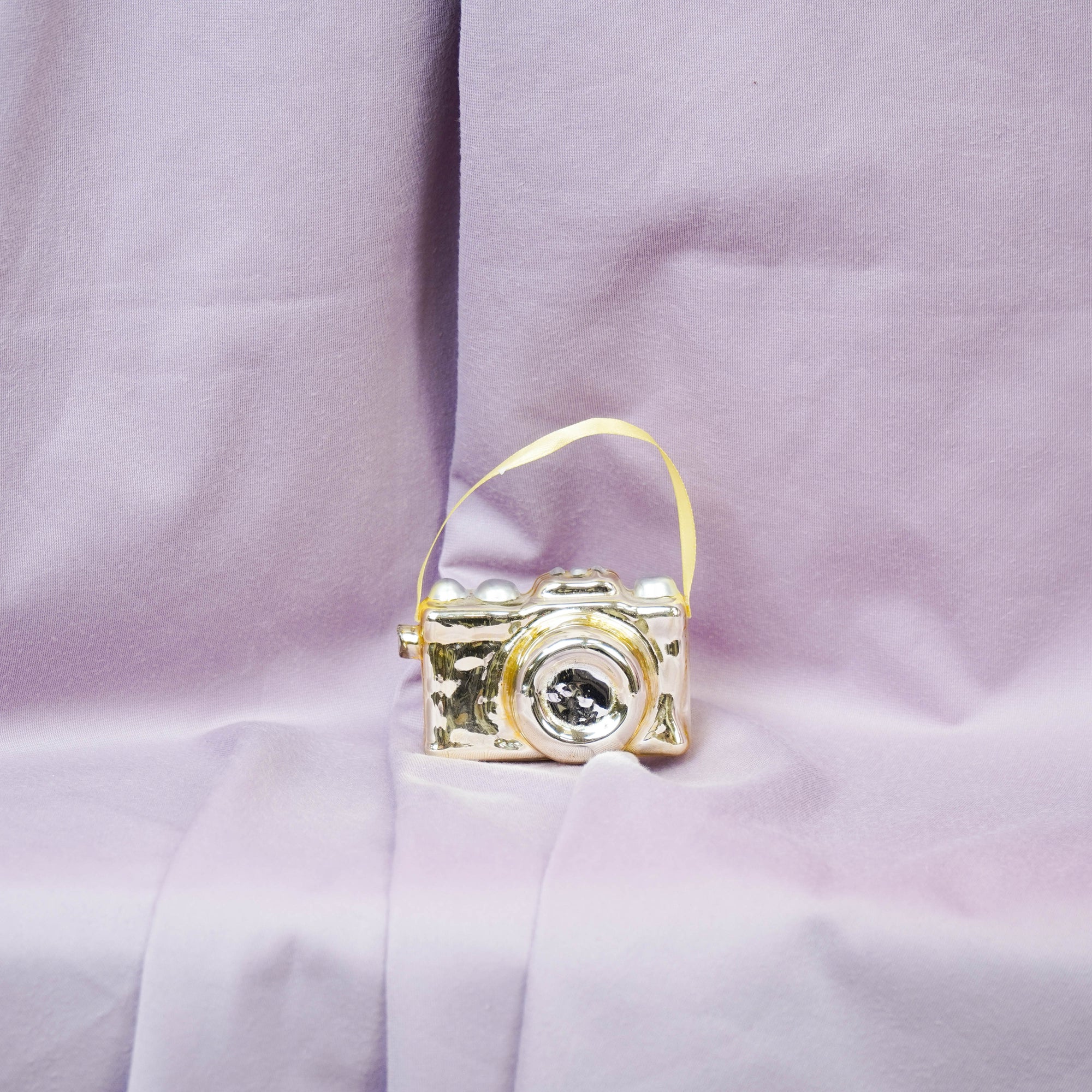 HOUSEVITAMIN KERSTHANGER CAMERA GLAS GOUD 8 CM