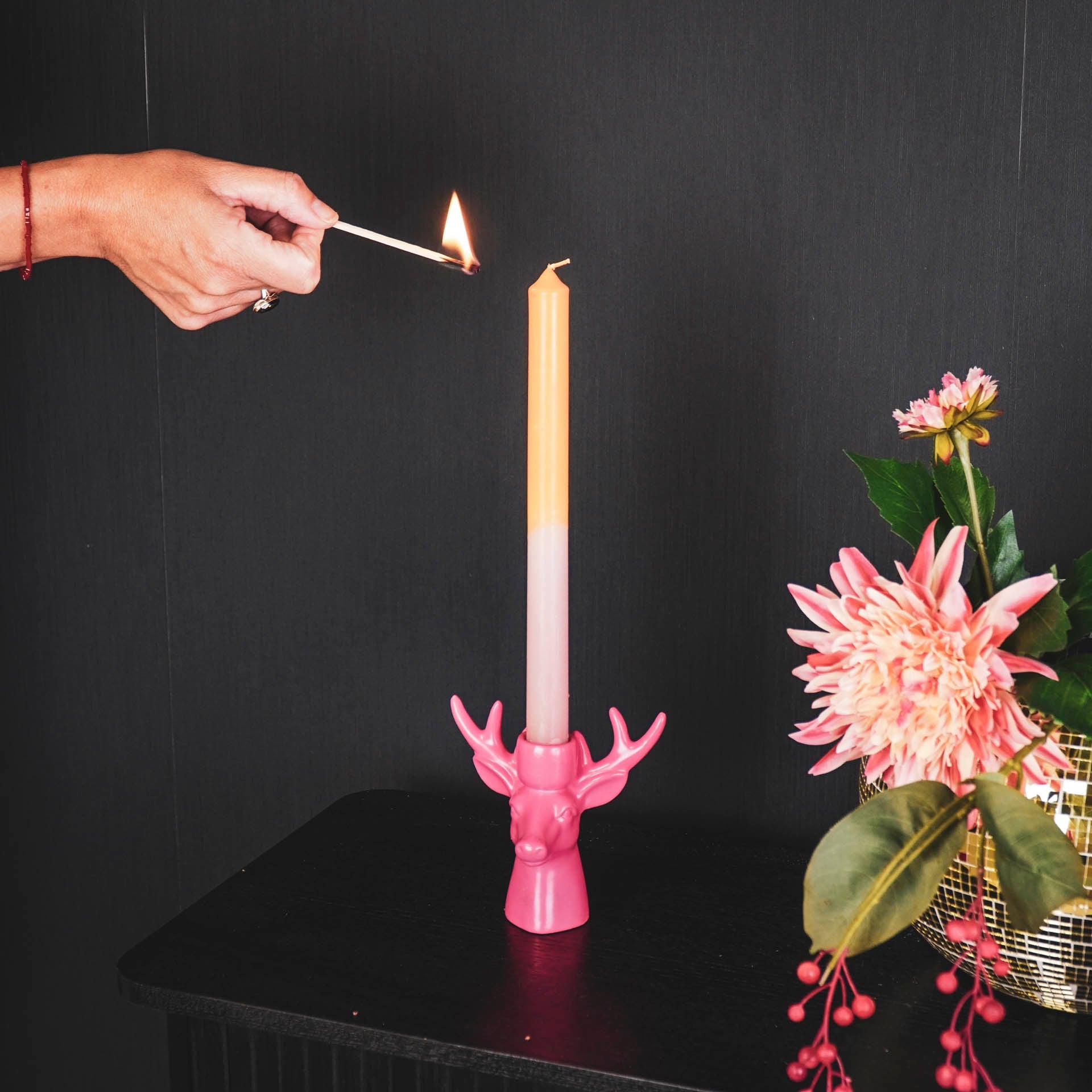 HOUSEVITAMIN KANDELAAR REINDEER KERAMIEK NEONROZE 11 CM