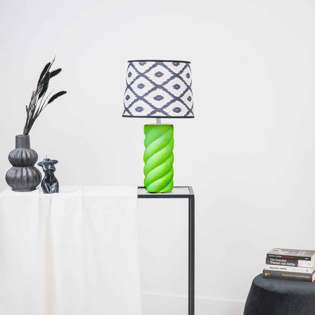 HOUSEVITAMIN TAFELLAMP KERAMIEK NEONGROEN E27 28 CM