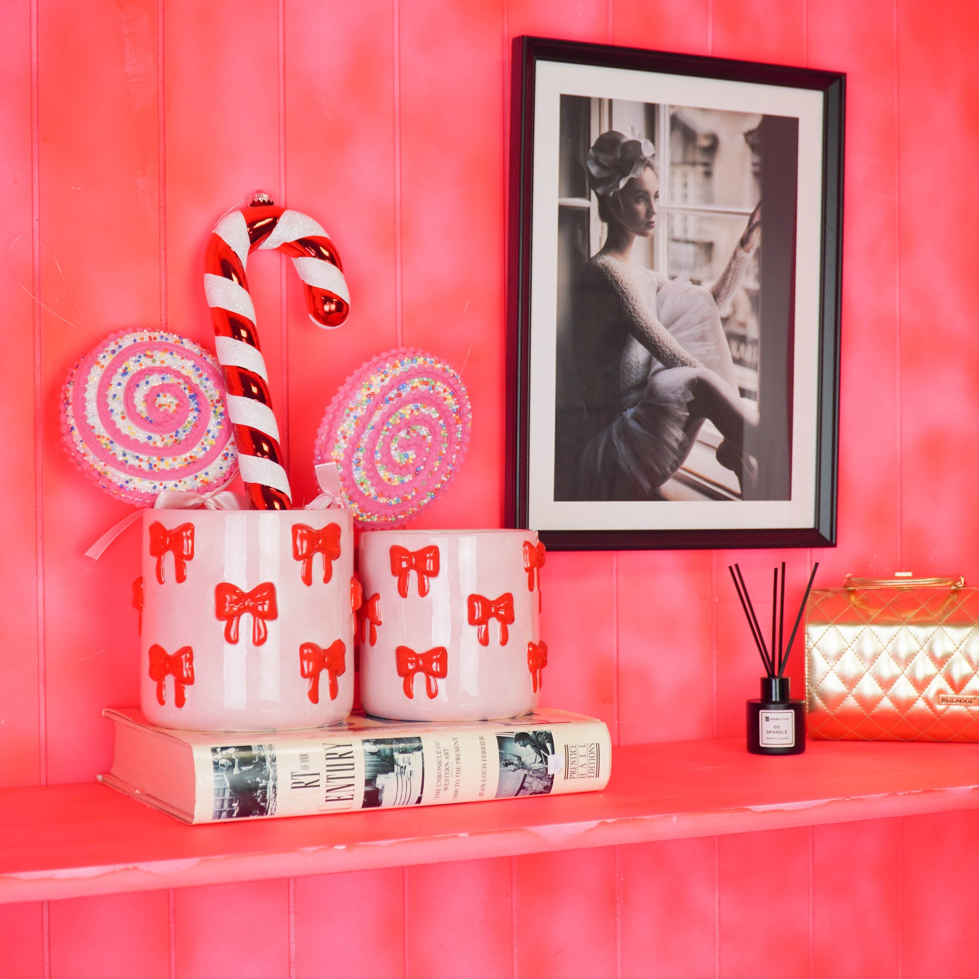 HOUSEVITAMIN BLOEMPOT BOW DOLOMIET LICHTROZE/ROOD 16 CM