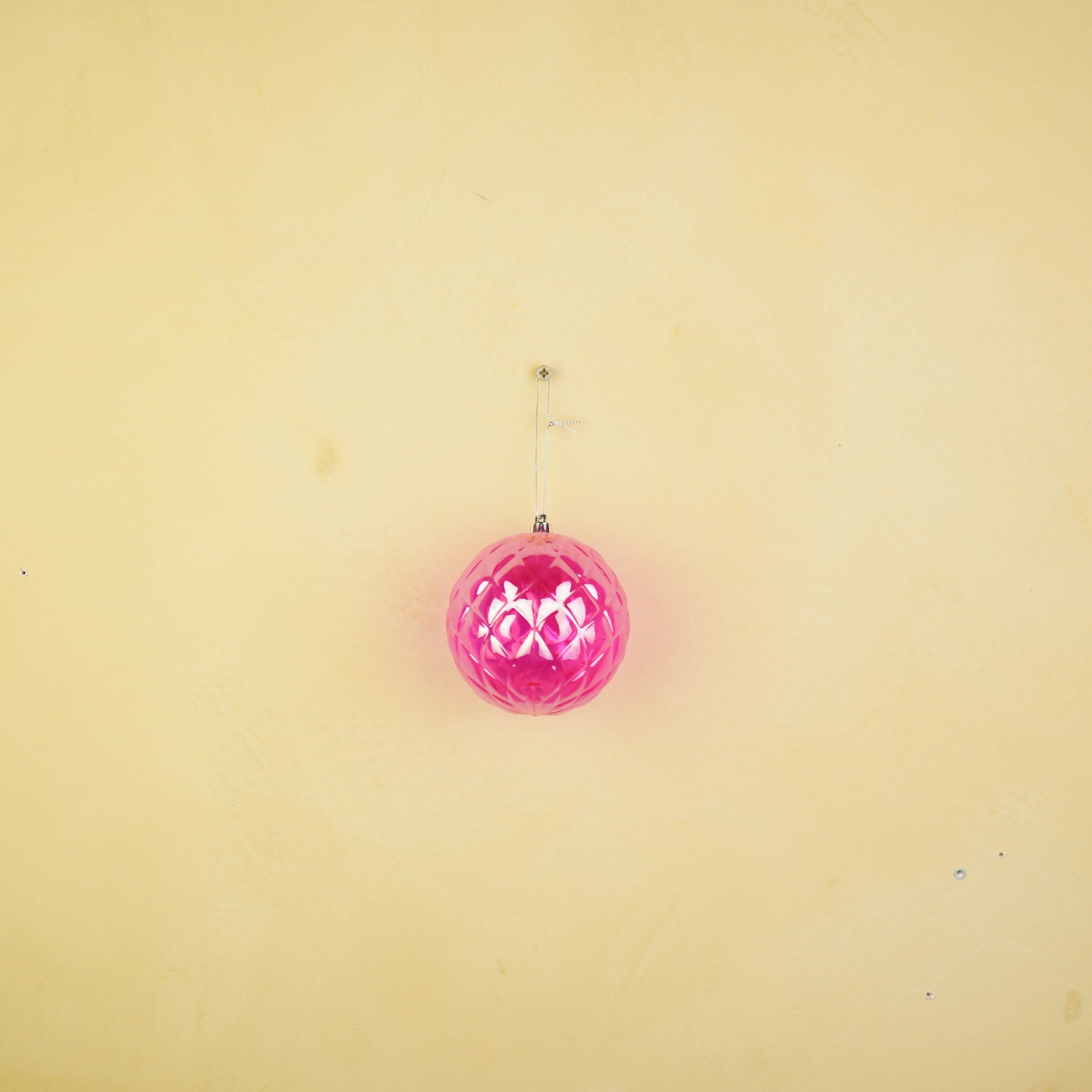 HOUSEVITAMIN KERSTBAL KUNSTSTOF ROZE 10 CM