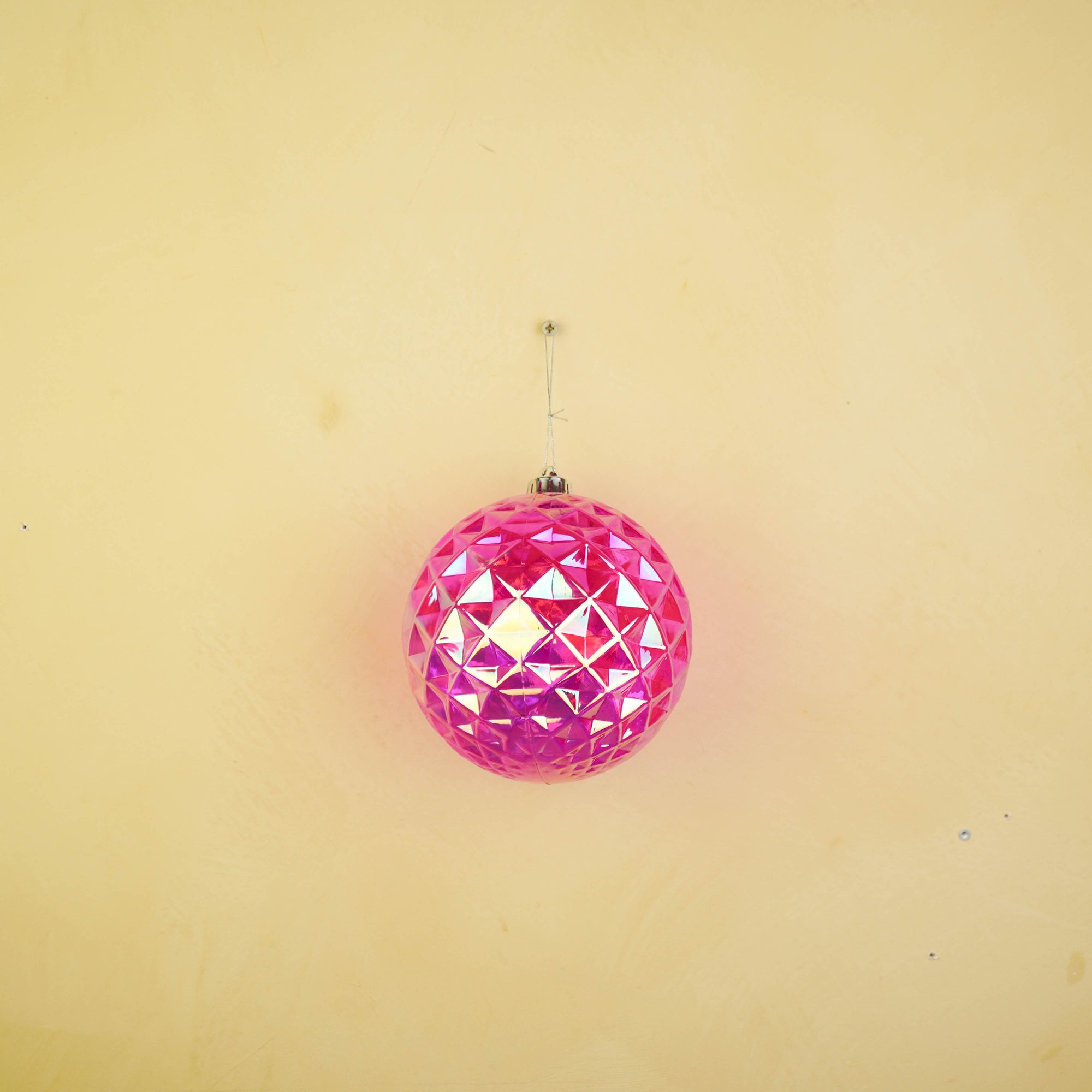 HOUSEVITAMIN KERSTBAL KUNSTSTOF ROZE 15 CM