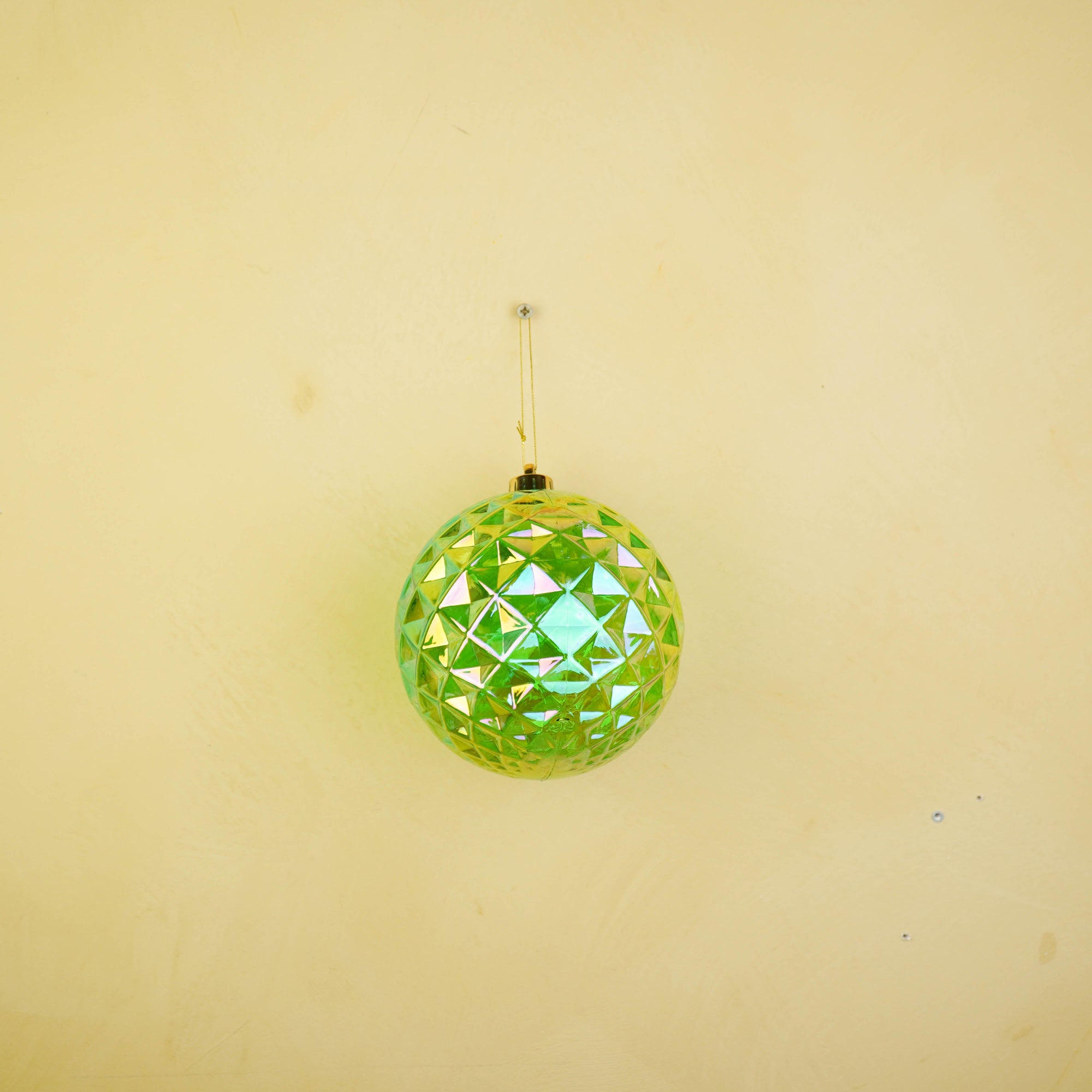 HOUSEVITAMIN KERSTBAL KUNSTSTOF GROEN 15 CM