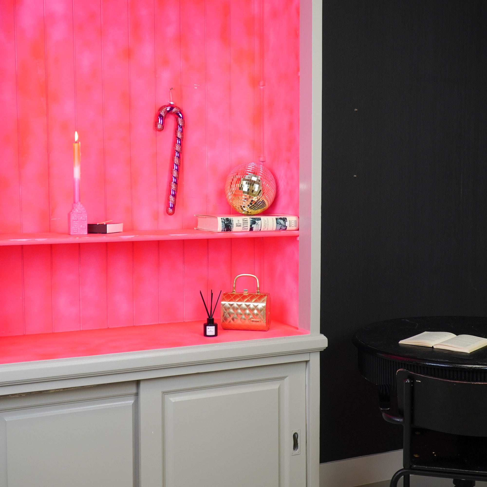 HOUSEVITAMIN DECORATIEVE ZUURSTOK POLYSTYREEN/GLITTER ROOD/ROZE 42 CM
