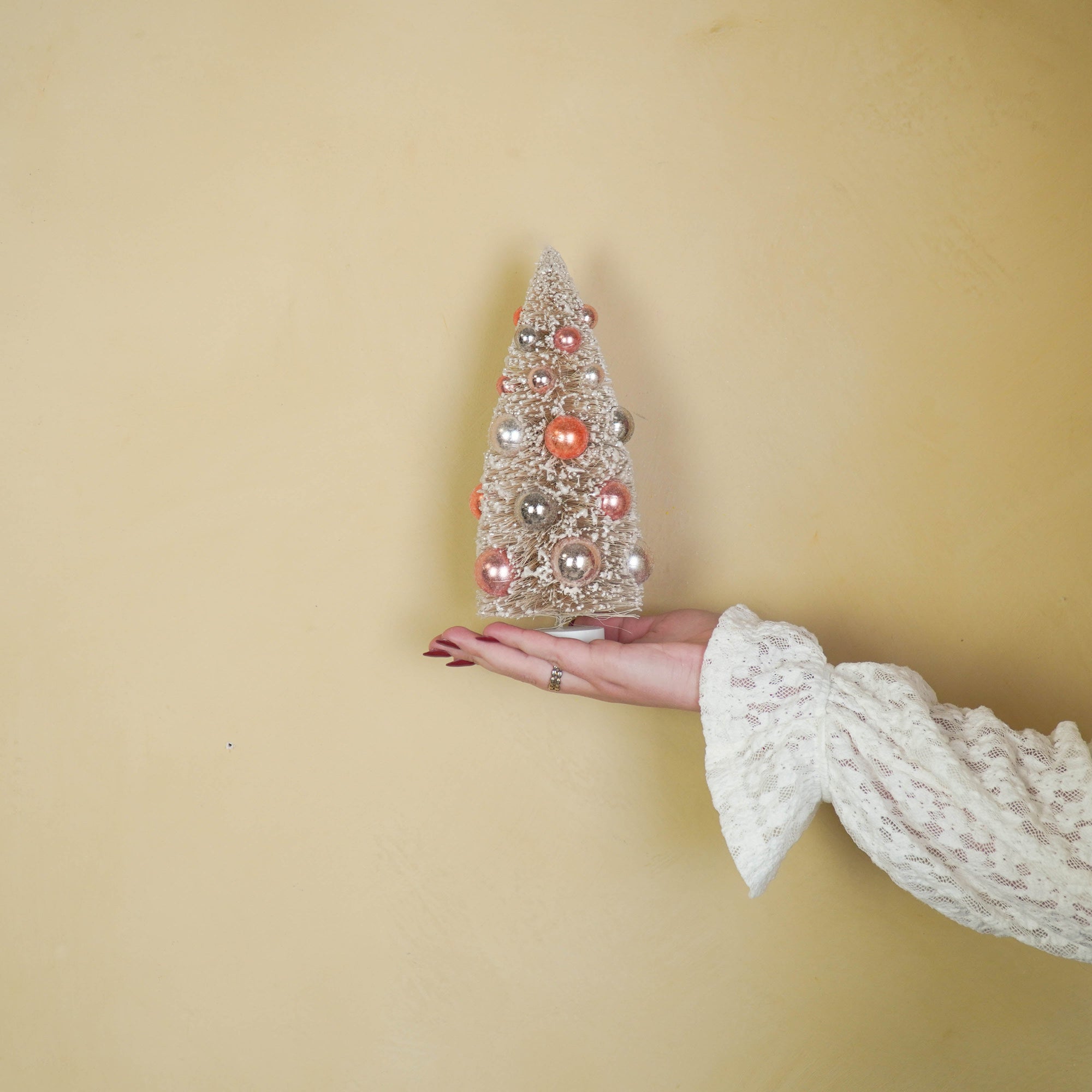 HOUSEVITAMIN DECORATIEVE KERSTBOOM SISAL/KUNSTSTOF TAUPE 23 CM