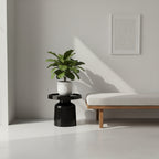 HOUSEVITAMIN BIJZETTAFEL PAWN METAAL ZWART Ø43 × 42 CM