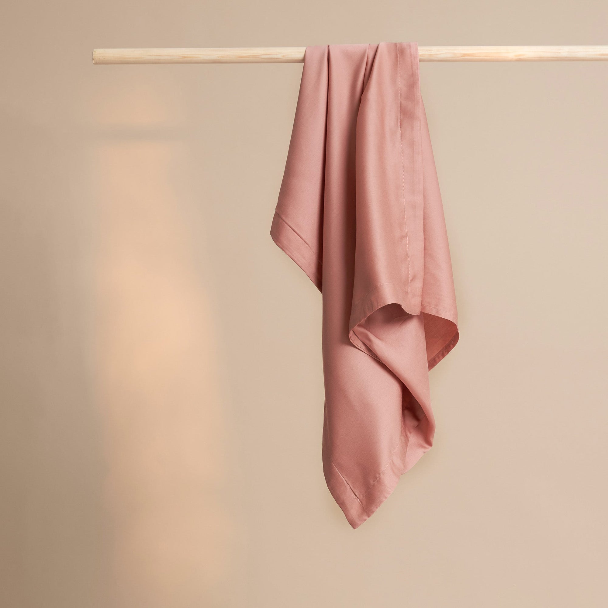 COCO & CICI TENCEL SATEEN KUSSENSLOOP TERRA ROZE - 1 KUSSENSLOOP 80X80