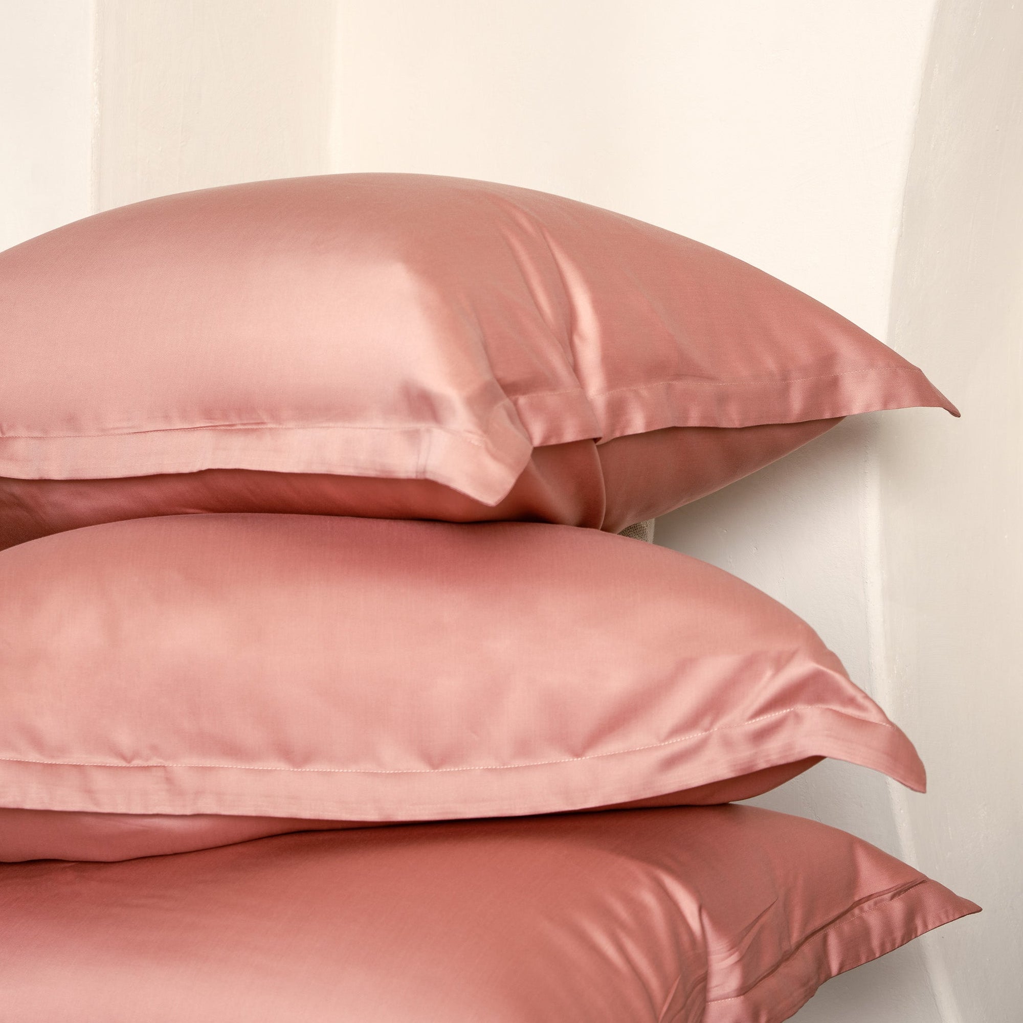 COCO & CICI TENCEL SATEEN KUSSENSLOOP TERRA ROZE - 1 KUSSENSLOOP 80X80