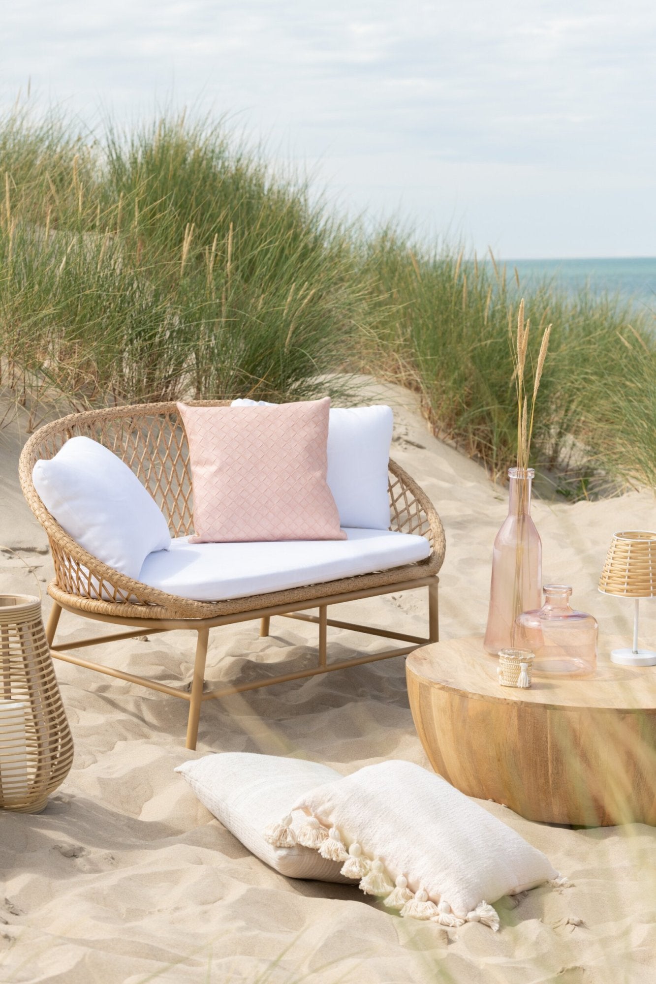 J-LINE SALONTAFEL CAMILLE MANGOHOUT NATUREL