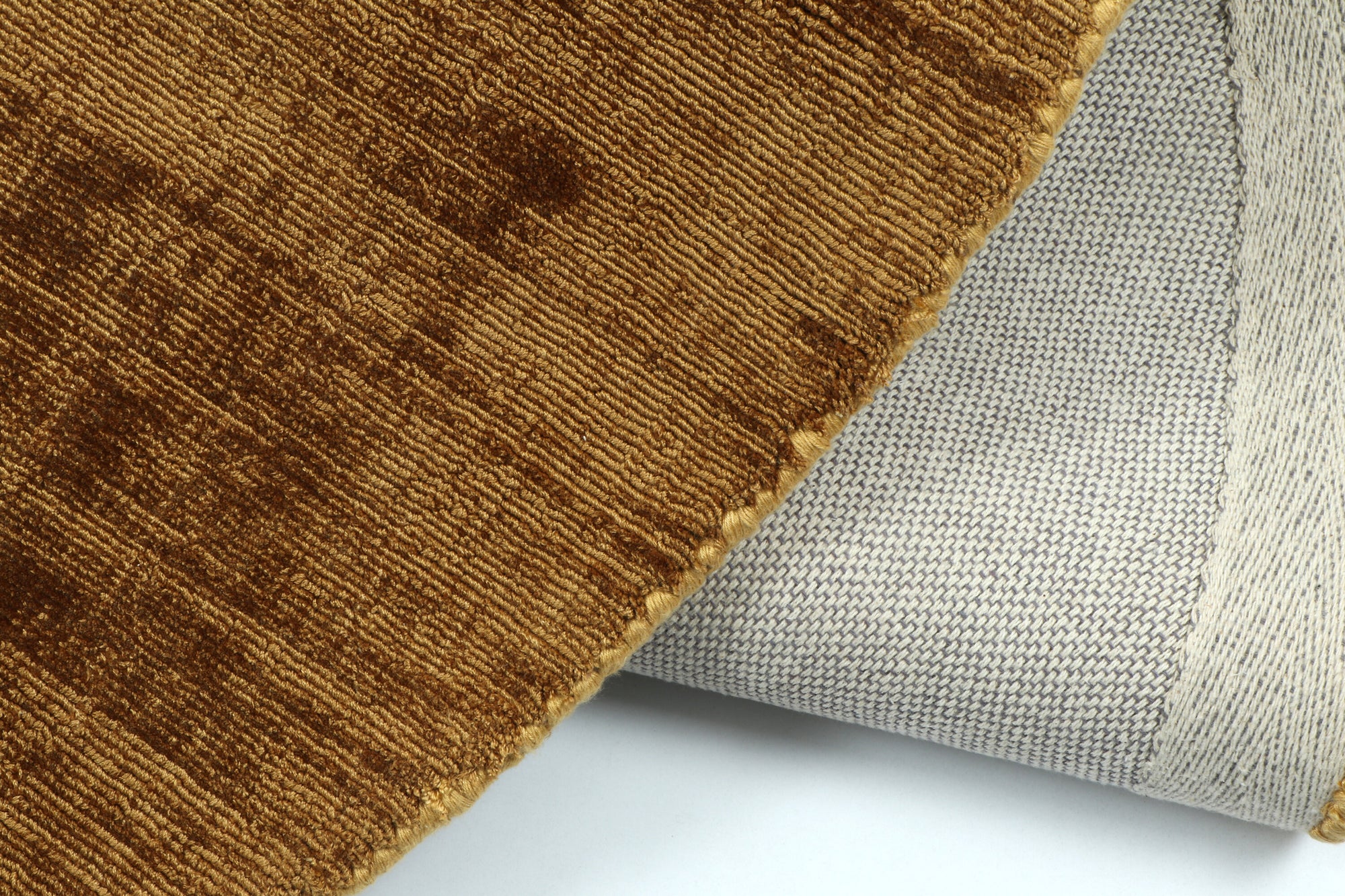 Tapis rond en viscose fait main marron - Tuincentrum Lopik