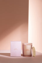 Scented Candle Accords Essentiels Rose Rêveuse-38H - Tuincentrum Lopik