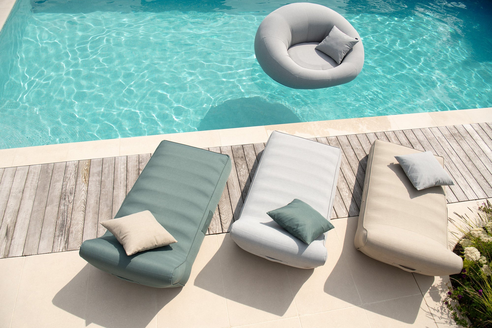 J-LINE MATRAS HELENE – POLYPROPYLEEN BEIGE - Tuincentrum Lopik