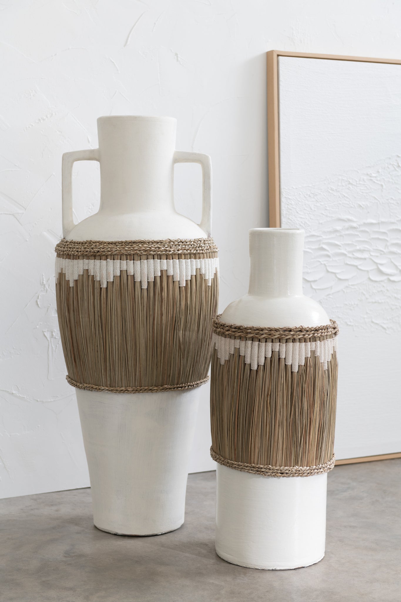J-LINE VASE PATTERN+HANDLES TERRACOTTA/SEAGRASS WHITE/NATURAL