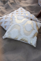 J-LINE KUSSEN TUFTED MET KWASTJES & PAILLETTEN – KATOEN – WIT/GOUD – 60×40 CM