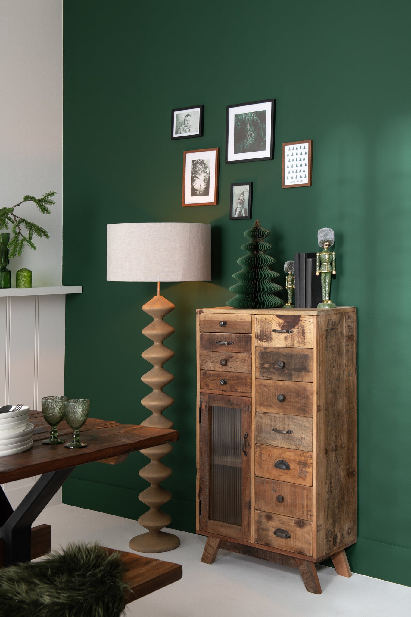 J-LINE KAST RETRO GERECYCLED HOUT/GLAS NATUREL - 62X30XH110 CM - Tuincentrum Lopik