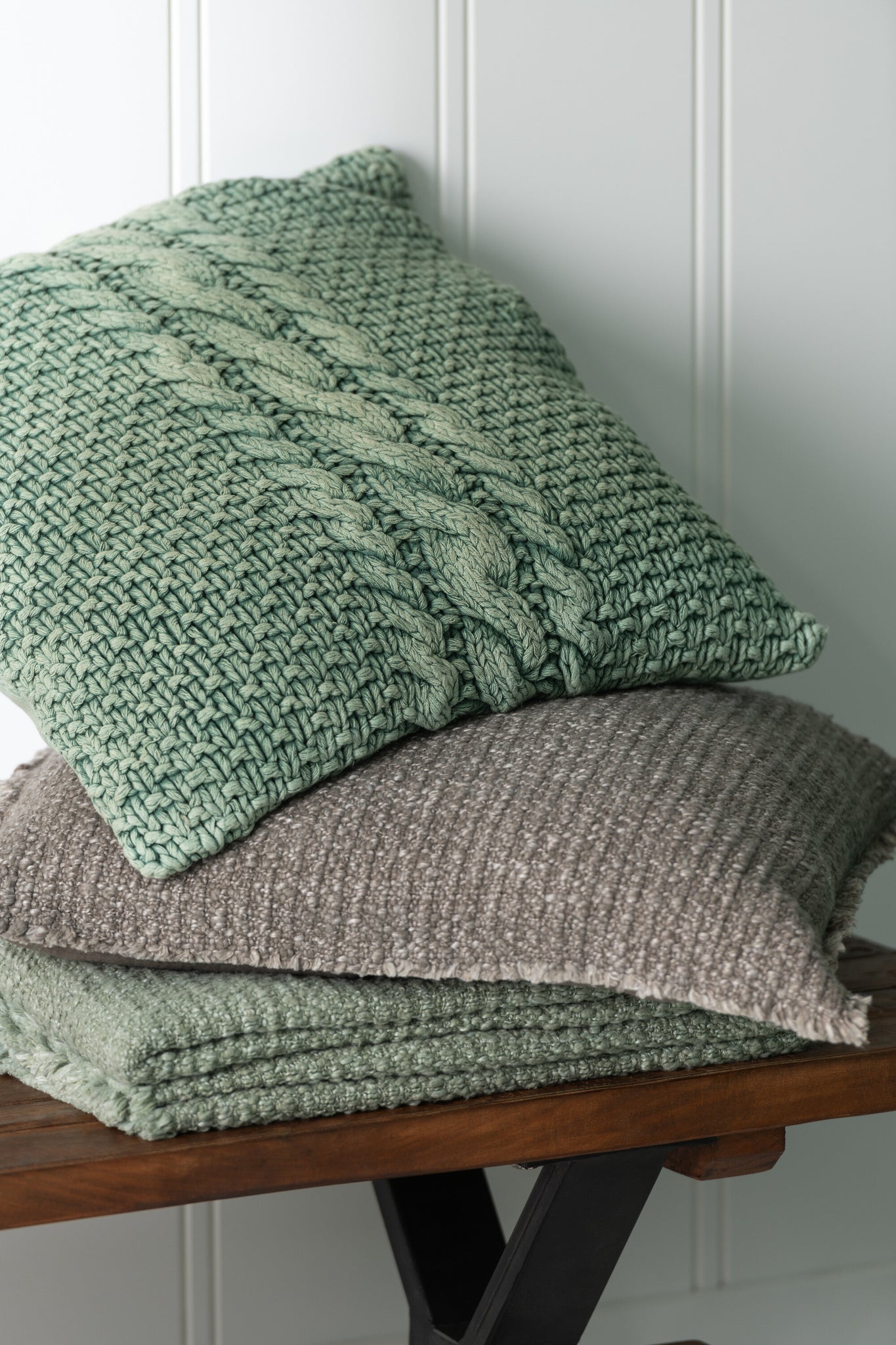 Kussen met rafelige randen Katoen/Polyester Taupe - Tuincentrum Lopik