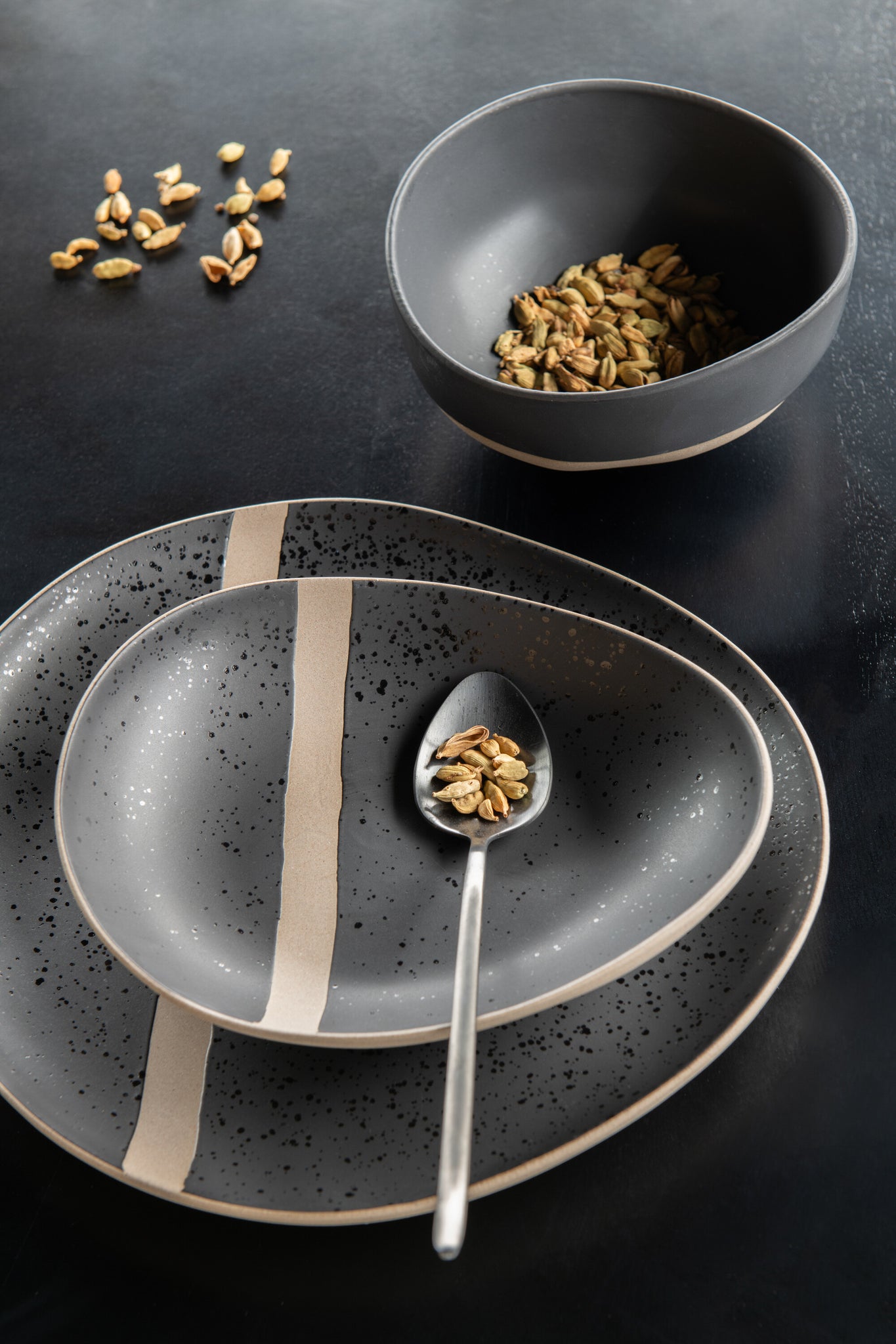 J-LINE BOX CUTLERY C 24-DELIG ROESTVRIJ STAAL GLANZEND ZWART - Tuincentrum Lopik