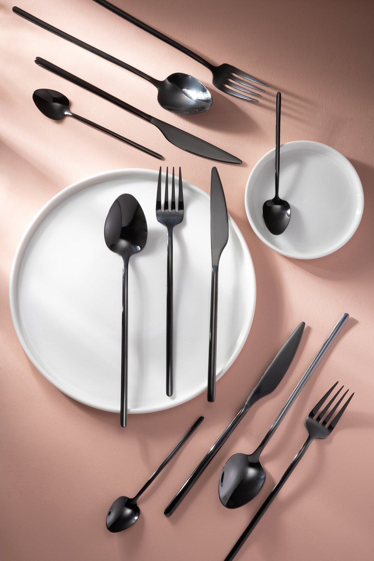 J-LINE BOX CUTLERY C 24-DELIG ROESTVRIJ STAAL GLANZEND ZWART