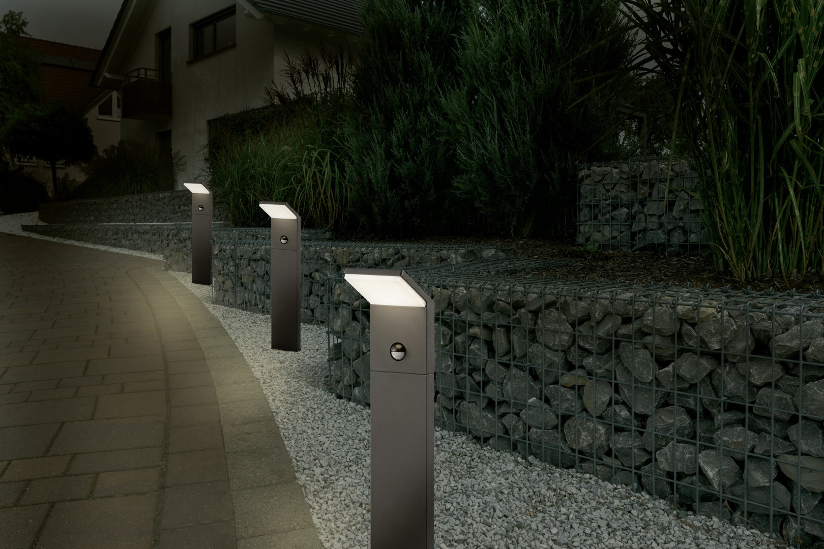 TRIO PADLAMP PEARL LED MET BEWEGINGSSENSOR ANTRACIET 50 CM