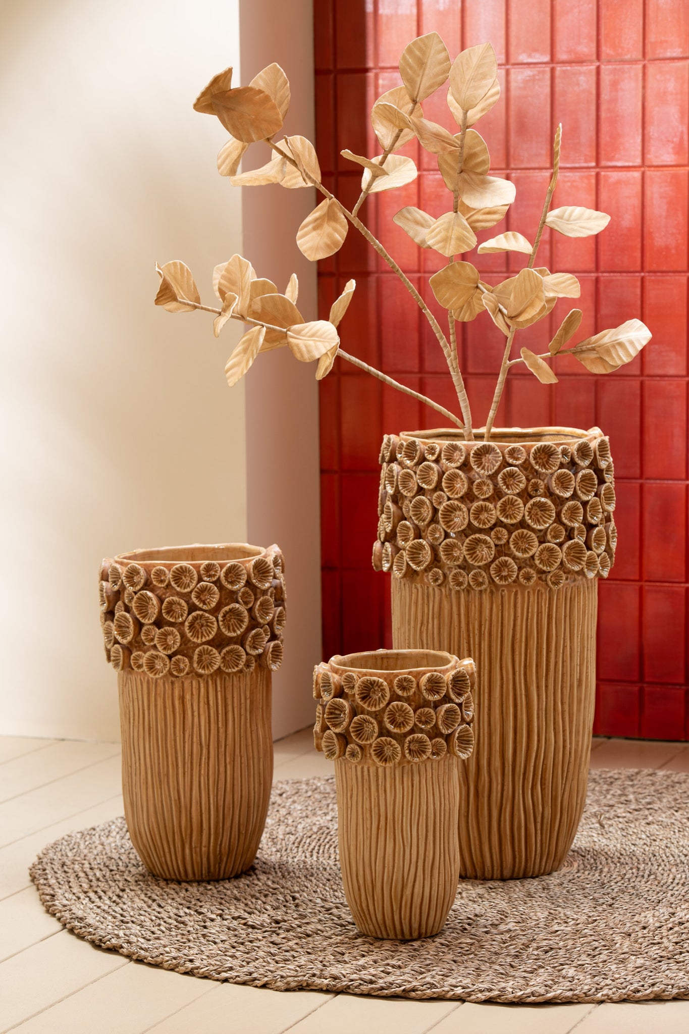 J-LINE VASE CORAL HIGH CLAY OCHRE SMALL