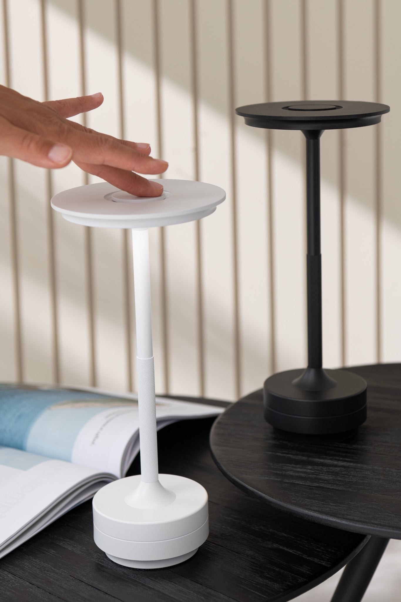 J-LINE TAFELLAMP LED TOUCH PLASTIC ZWART - Tuincentrum Lopik