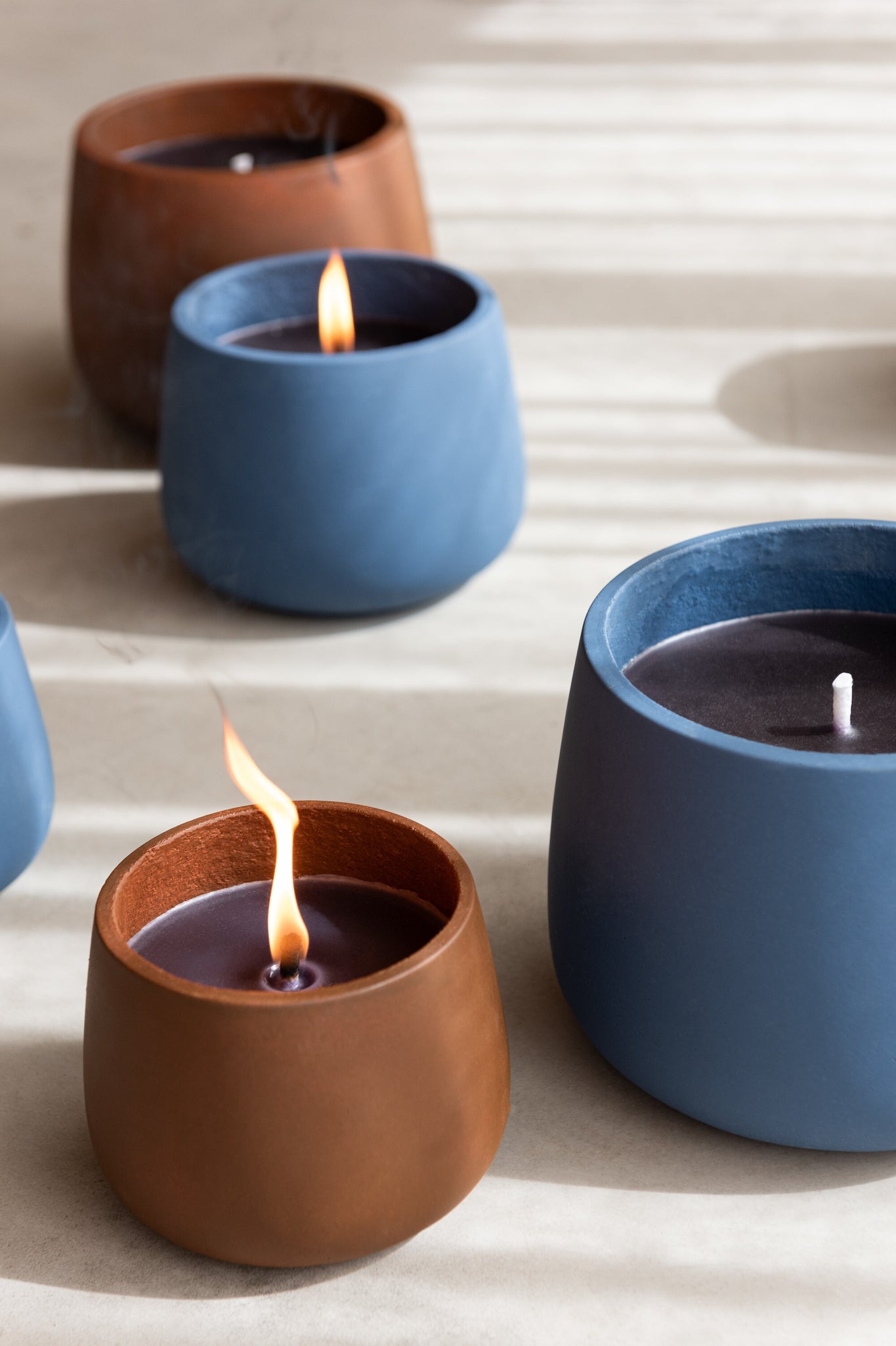 J-LINE OUTDOOR KAARS CYRA CEMENT BLAUW GROOT 48U - Tuincentrum Lopik