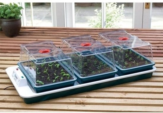 BIG 3 VERWARMDE PROPAGATOR MET AUTOMATISCHE TEMPERATUUR REGELING 80.5X41X20CM