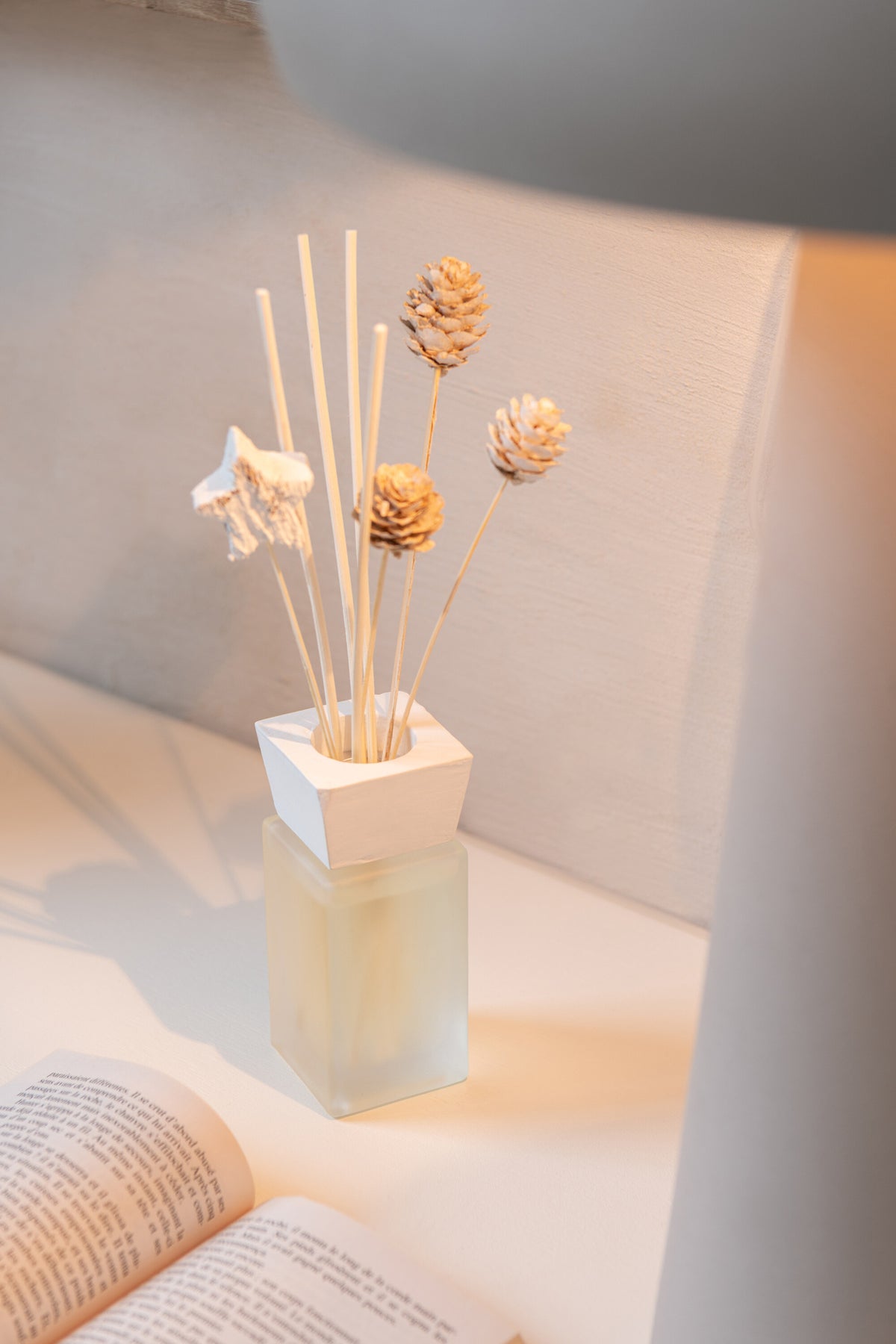 Reed Diffuser Pine Eucalyptus Dry Flower White - Tuincentrum Lopik