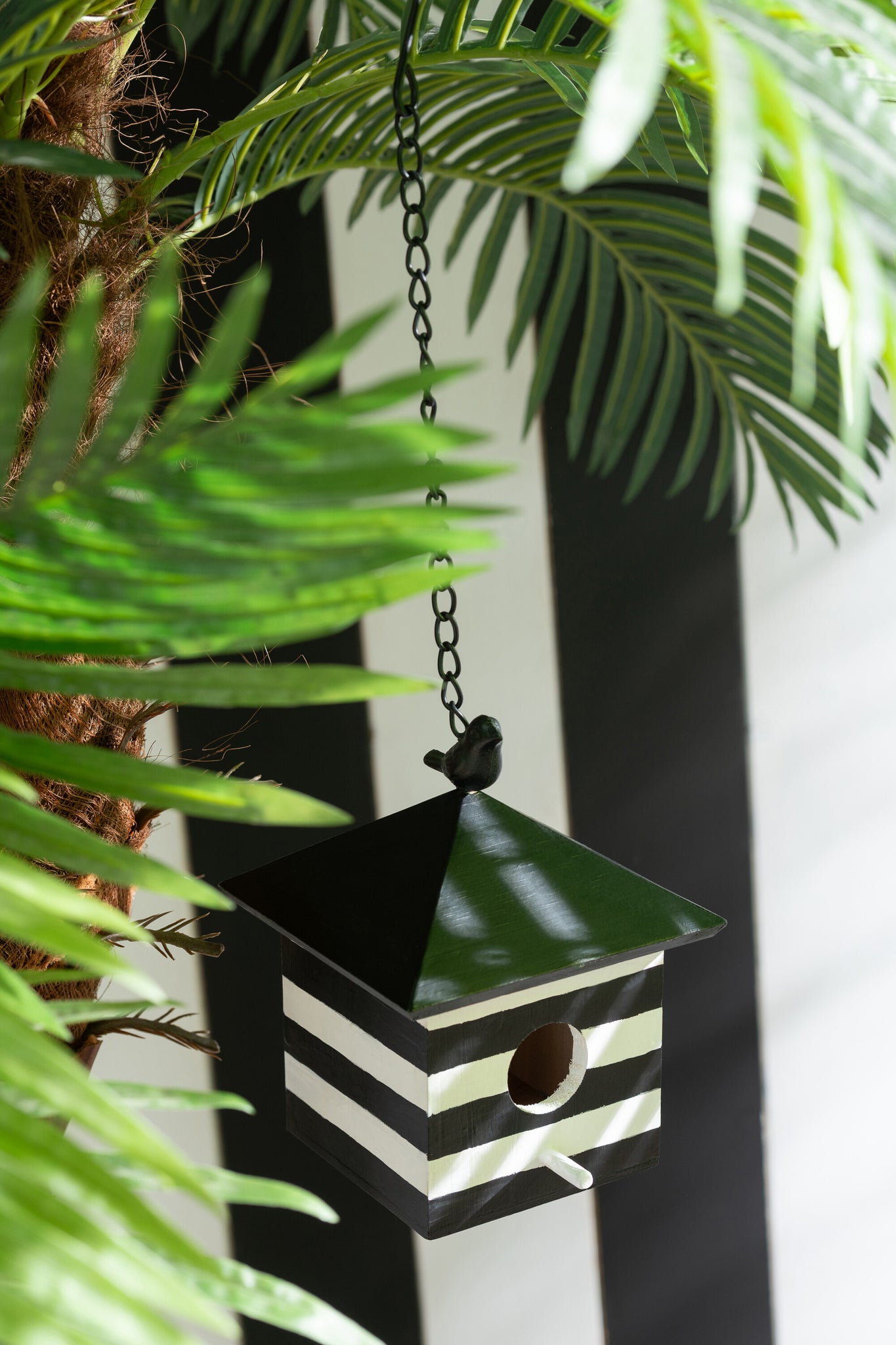 J-LINE VOGELHUISJE GESTREEPT HOUT ZWART/WIT