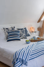 J-LINE KUSSEN BLOEMENPATROON VIERKANT POLYESTER BLAUW/GEBROKEN WIT SET VAN 2 - Tuincentrum Lopik