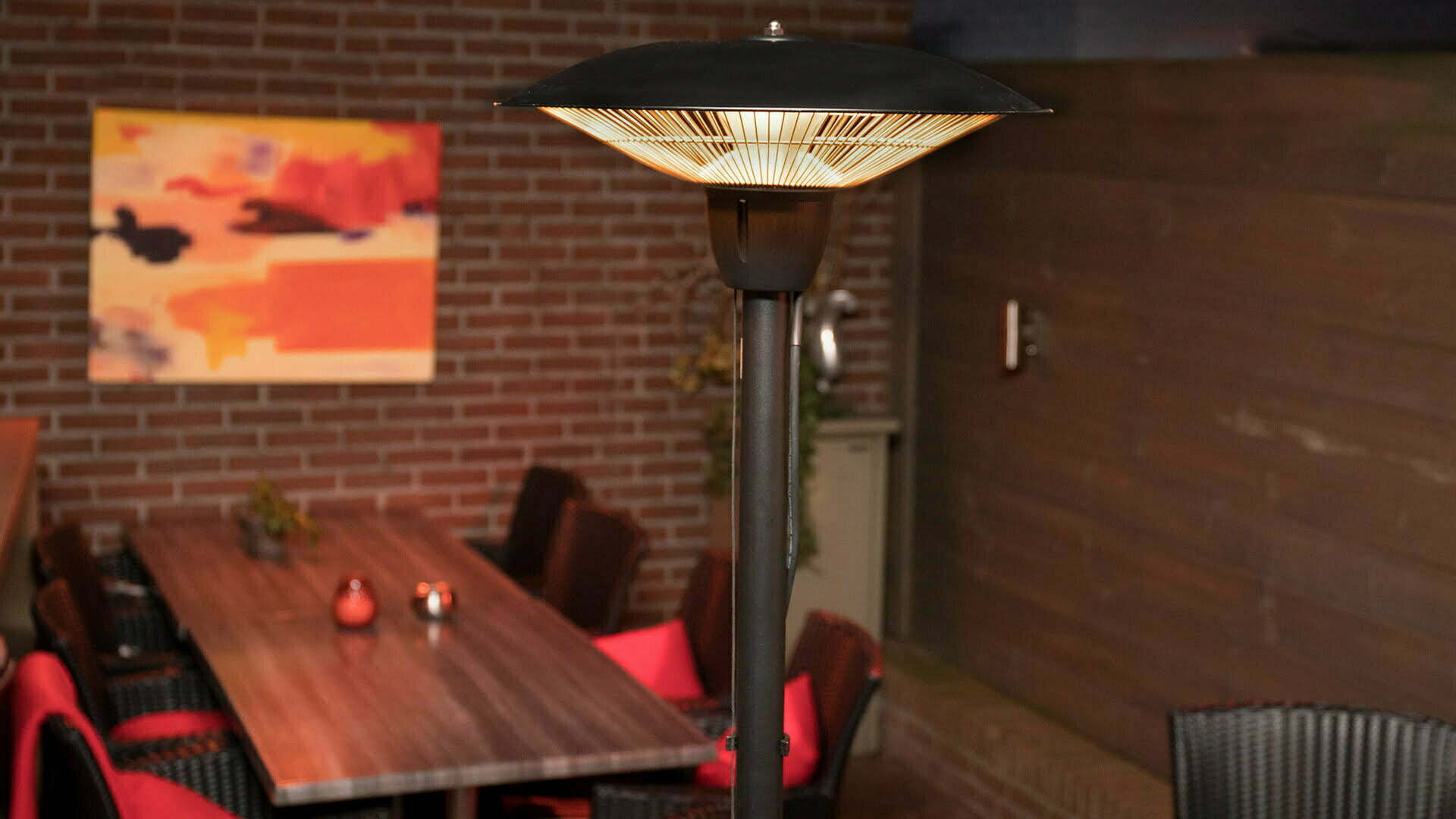 SUNRED BARCELONA BRIGHT STAAND ZWART 1500 WATT