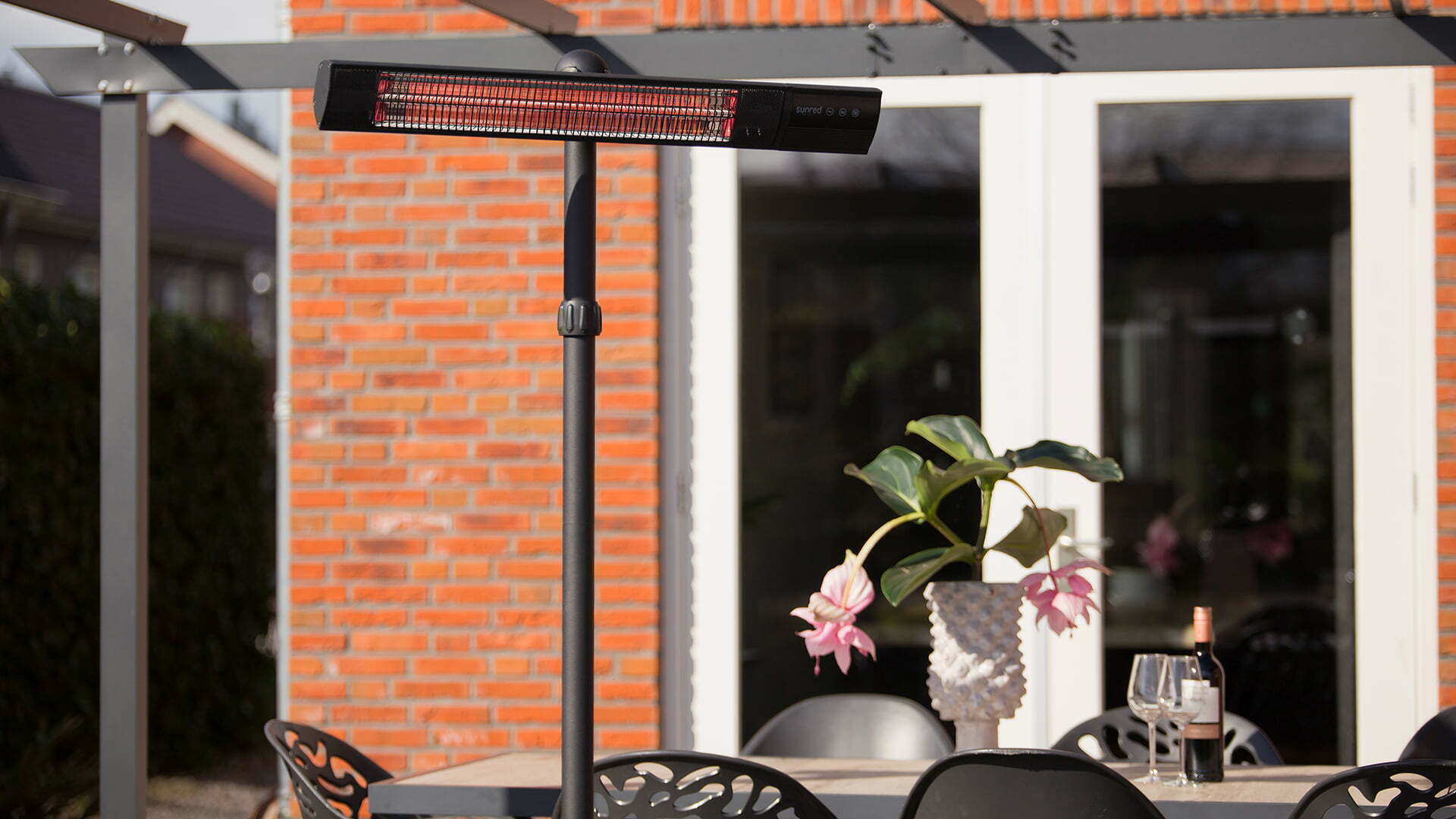 SUNRED DARK STAAND ZWART 2500 WATT