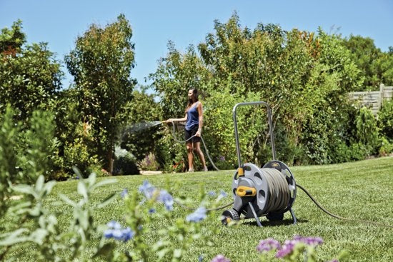  SLANGENWAGEN 45 INCL. 20M SLANG, KOPPELINGEN EN TUINSPUIT