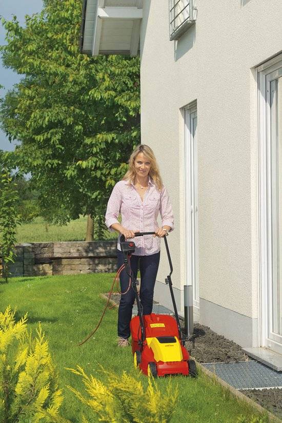  A 320 E GRASMAAIER 1200W 32 CM