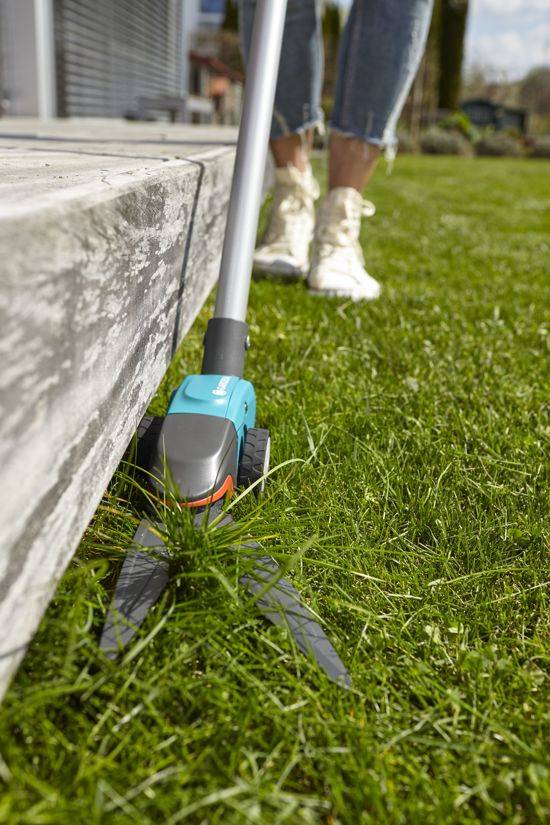 COMFORT GRASSCHAAR OP STEEL EN DRAAIBAAR