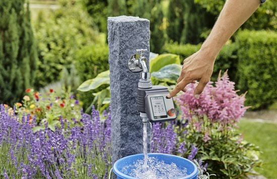  BESPROEIINGSCOMPUTER MASTER CONTROL