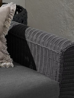 JONAH 2-ZITS SOFA STAAL DONKERGRIJS WICKER ROUND 3MM DONKERGRIJS ANTRACIET ROYAL GREY BRANDVERTRAGENDE KUSSENS
