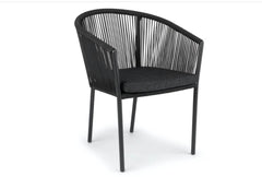 REIMS STAPELBARE DINING STOEL SET VAN 2 ALU ZWART ROPE 4.5MM ZWART ROYAL BLENDED BLACK KUSSEN 65.5X65.5X83.5CM