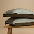 COCO & CICI TENCEL TWILL KUSSENSLOOP OLIJFGROEN - 1 KUSSENSLOOP 60X70