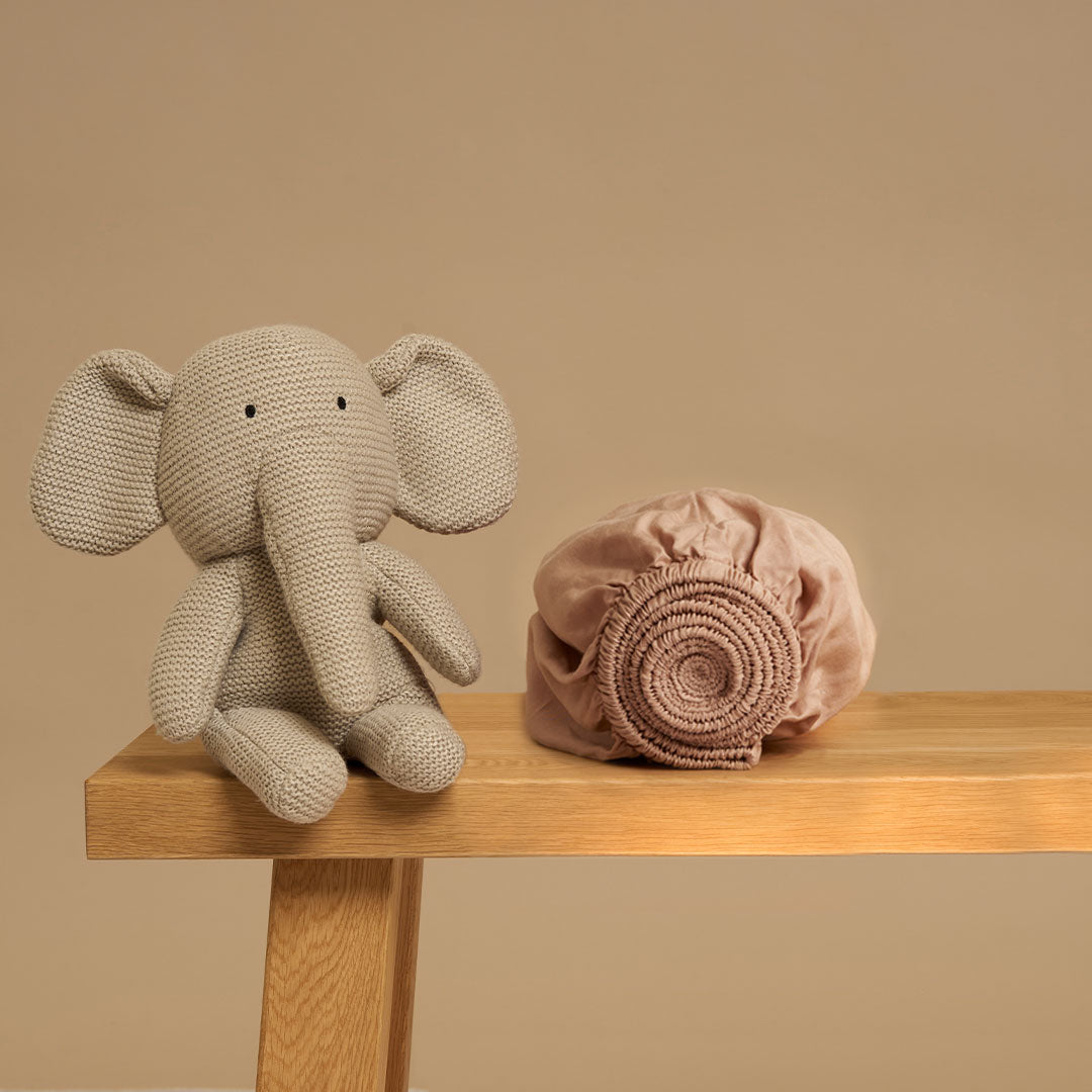 Coco & Cici - Tencel Twill Hoeslaken 60 x 120 cm - 1 Persoons Beddengoed - Kinderbeddengoed - Lyocell - Hypoallergeen & Extra Zacht - Peach - Tuincentrum Lopik