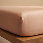 Coco & Cici - Tencel Twill Hoeslaken 60 x 120 cm - 1 Persoons Beddengoed - Kinderbeddengoed - Lyocell - Hypoallergeen & Extra Zacht - Peach - Tuincentrum Lopik