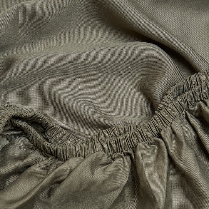 COCO & CICI TENCEL TWILL HOESLAKEN OLIJFGROEN 90X210X30