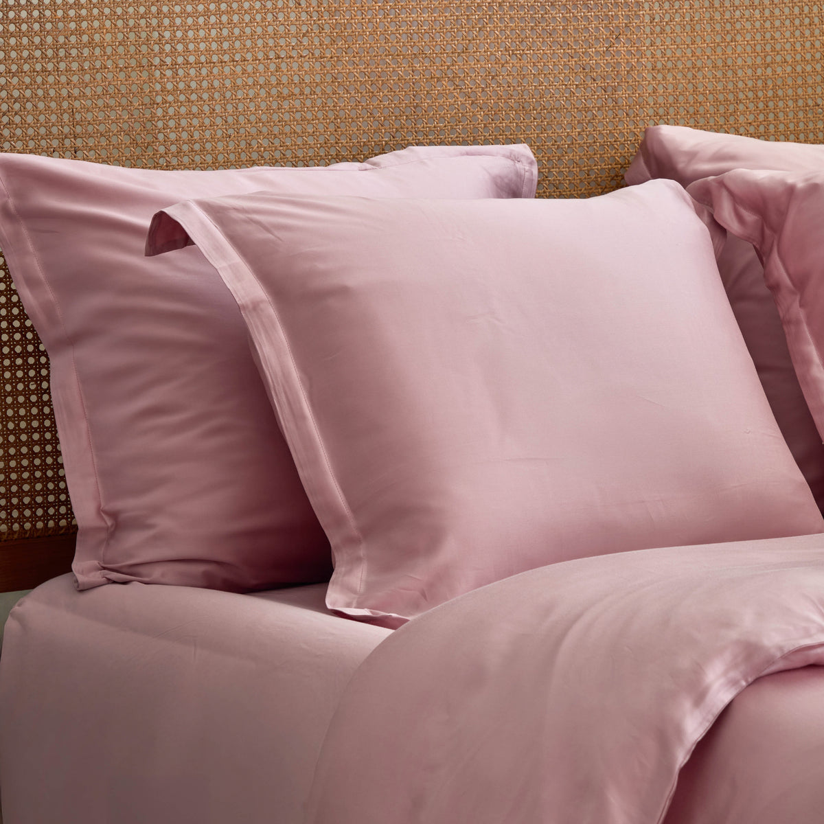 COCO & CICI TENCEL SATEEN KUSSENSLOOP MAUVE 50 X 60 CM